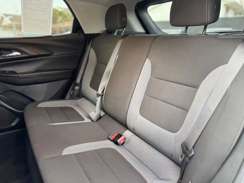 Used 2024 Chevrolet TrailBlazer LT w/ LT Cold Weather Package image 14