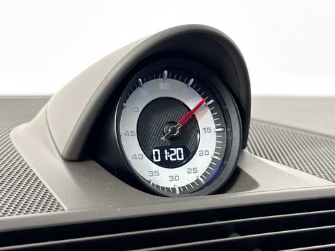 Used 2022 Porsche Panamera GTS image 17