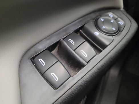 Used 2019 Chevrolet Equinox LS FWD image 27