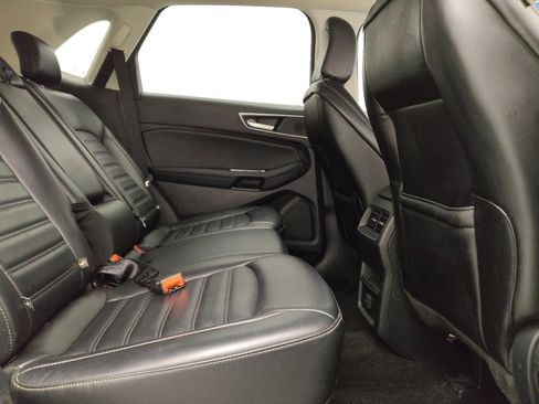 Used 2020 Ford Edge SEL FWD image 19