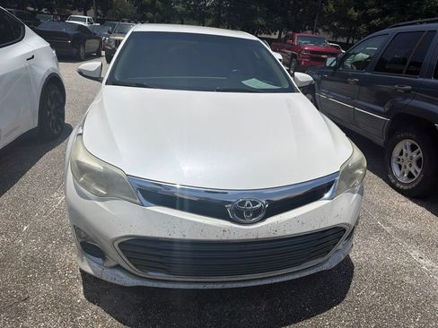 Used 2015 Toyota Avalon XLE FWD image 2