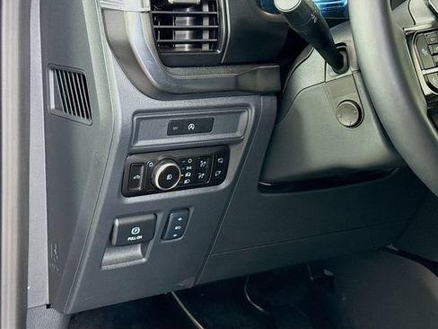 Used 2025 Ford F150 Platinum w/ Equipment Group 702A High AWD/4WD image 10