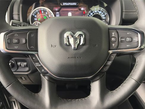 Used 2025 RAM 1500 Laramie image 16