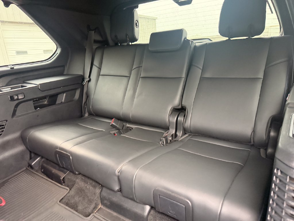 Used 2024 Toyota Sequoia Platinum AWD/4WD image 25
