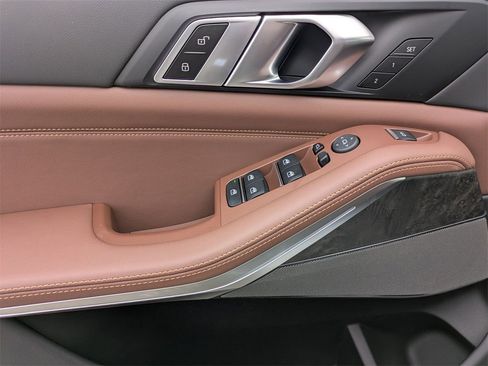 New 2026 BMW X5 xDrive40i w/ M Sport Package image 10