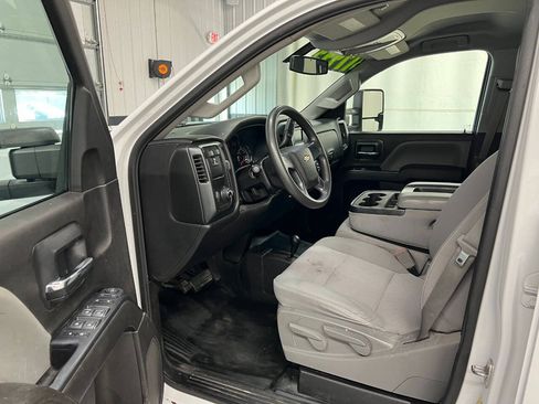 Used 2016 Chevrolet Silverado 3500 W/T w/ WT Convenience Package AWD/4WD image 7