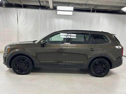Used 2021 Kia Telluride SX w/ SX Prestige Package AWD/4WD image 8