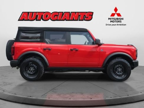 Used 2023 Ford Bronco Black Diamond image 6