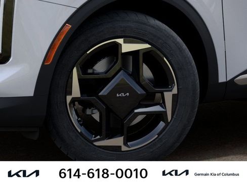 New 2026 Kia Sportage EX FWD image 12