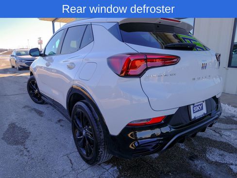 Used 2024 Buick Encore GX Sport Touring image 6