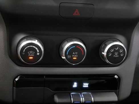 Certified 2022 RAM 1500 Big Horn image 33