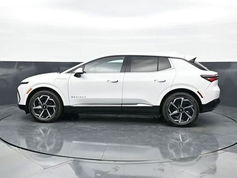 Used 2025 Chevrolet Equinox EV LT w/ Convenience Package FWD image 4