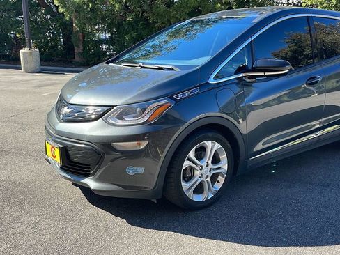 Used 2021 Chevrolet Bolt LT image 12