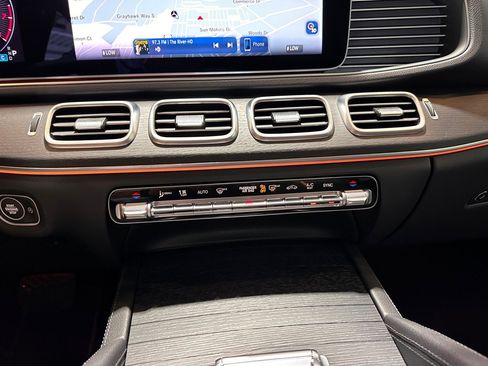 Certified 2025 Mercedes-Benz GLE 580 4MATIC image 26