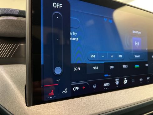 New 2025 Ford Maverick XLT w/ XLT Luxury Package image 13