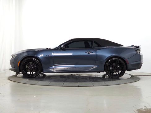 Used 2021 Chevrolet Camaro LT w/ RS Package RWD image 4