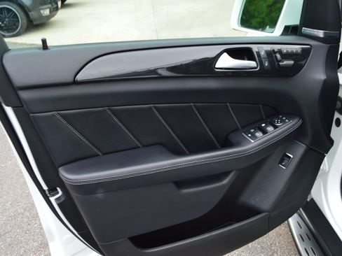 Used 2015 Mercedes-Benz GL 320 BlueTEC 4MATIC image 13