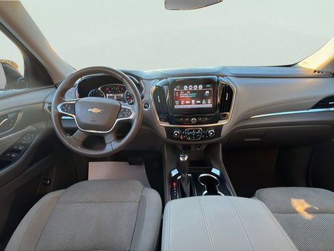 Used 2019 Chevrolet Traverse LT image 9