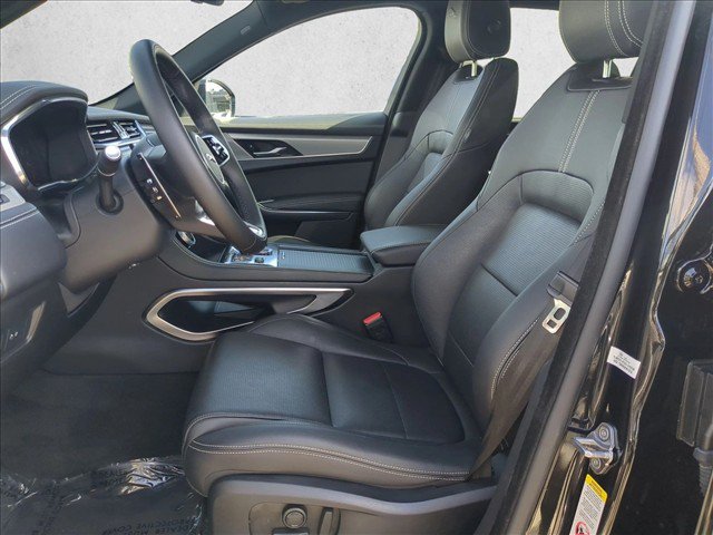 Used 2024 Jaguar F-PACE R-Dynamic S AWD/4WD image 17