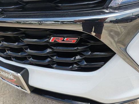 Used 2025 Chevrolet Trax RS w/ Driver Confidence Package FWD image 27