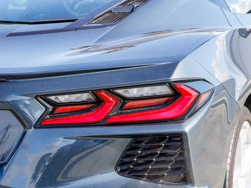 Used 2021 Chevrolet Corvette Stingray Coupe w/ Battery Protection Package RWD image 10
