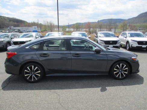 Certified 2022 Honda Civic EX image 4