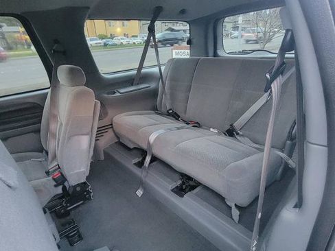 Used 2002 Ford Excursion XLT image 16