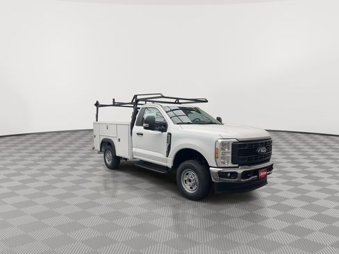 New 2025 Ford F250 XL w/ XL Chrome Package AWD/4WD image 27