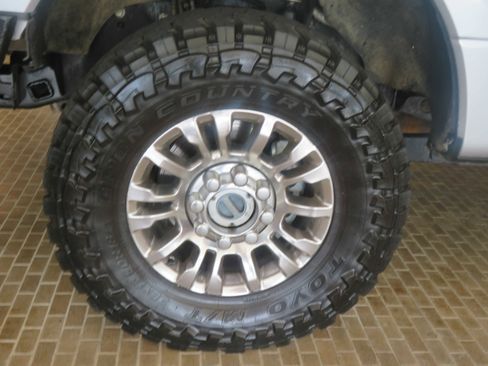 Used 2022 Ford F250 XL w/ STX Appearance Package AWD/4WD image 7