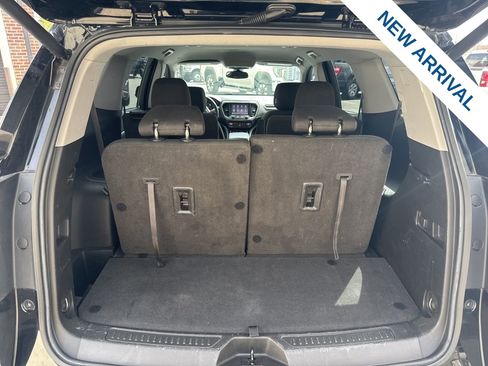 Used 2023 GMC Acadia AT4 w/ LPO, Floor Liner Package AWD/4WD image 15