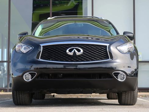 Used 2017 INFINITI QX70 3.7 w/ Premium Package image 3