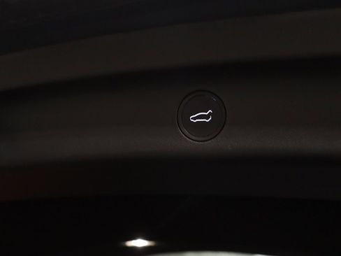 Used 2022 Tesla Model Y Performance image 68