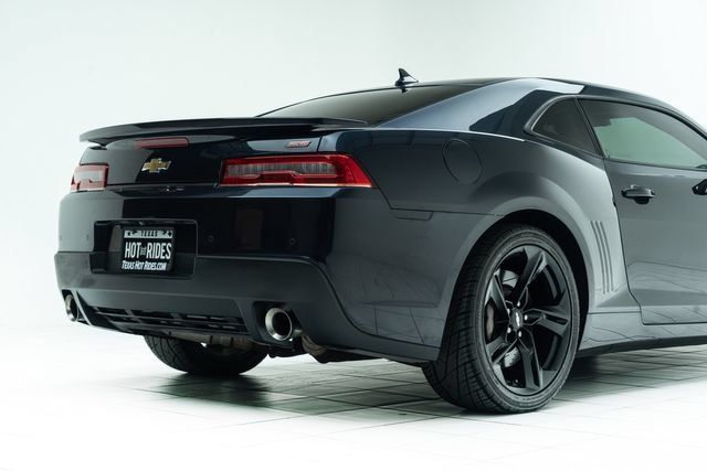 Used 2014 Chevrolet Camaro SS w/ RS Package RWD image 12
