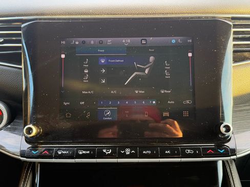 Used 2022 Jeep Wagoneer Series III image 17