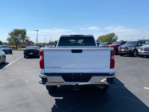 Used 2023 Chevrolet Silverado 2500 LT w/ Convenience Package AWD/4WD image 4