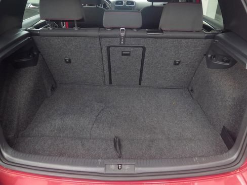 Used 2012 Volkswagen Golf 4-Door FWD image 14