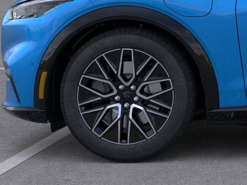 New 2024 Ford Mustang Mach-E Premium image 19
