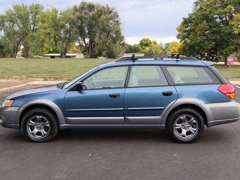 Used 2007 Subaru Outback 2.5i image 9