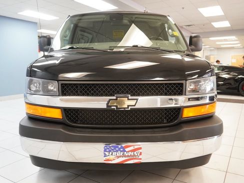 Used 2019 Chevrolet Express 2500 w/ Driver Convenience Package RWD image 15