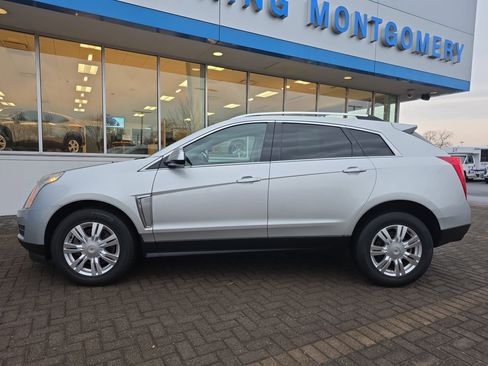 Used 2015 Cadillac SRX Luxury image 2