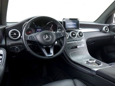 Used 2018 Mercedes-Benz GLC 300 image 23