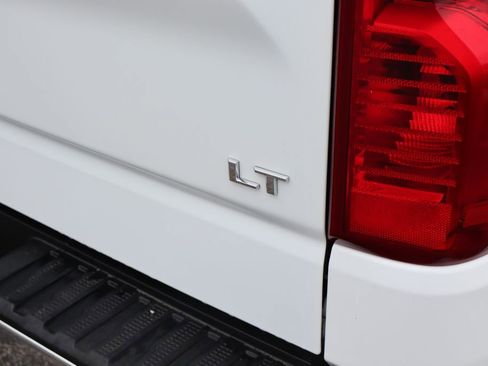 Used 2021 Chevrolet Silverado 1500 LT AWD/4WD image 38
