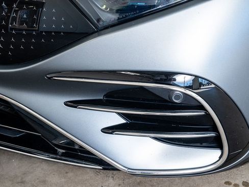 Used 2023 Mercedes-Benz EQS 580 4MATIC Sedan image 14