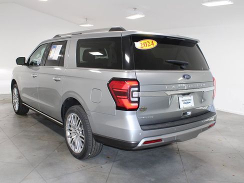 Used 2024 Ford Expedition Max Limited image 7
