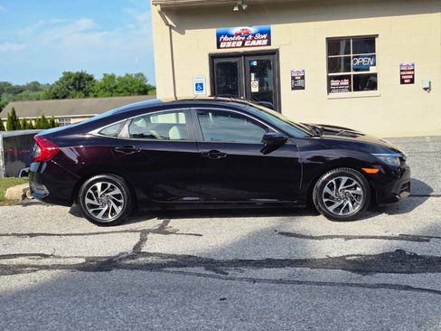 Used 2016 Honda Civic EX image 4
