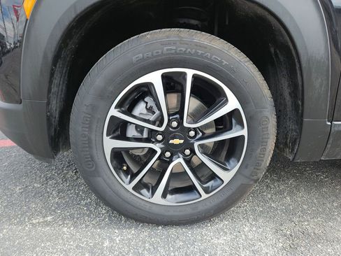 Used 2025 Chevrolet TrailBlazer LT AWD/4WD image 29