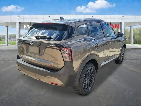New 2026 Nissan Kicks SR w/ SR Premium Package AWD/4WD image 5