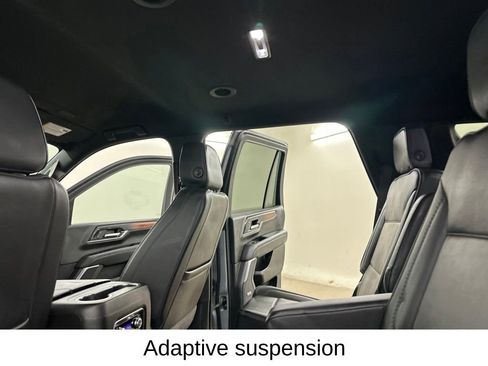 Certified 2025 GMC Yukon Denali AWD/4WD image 32