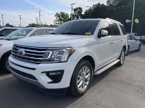 Certified 2021 Ford Expedition XLT RWD image 3
