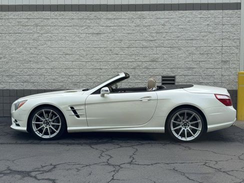 Used 2014 Mercedes-Benz SL 550 w/ Sport Wheel Package image 28